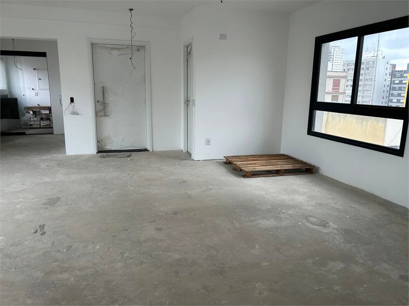 Apartamento à venda com 2 suítes em Cerqueira César, São Paulo, SP