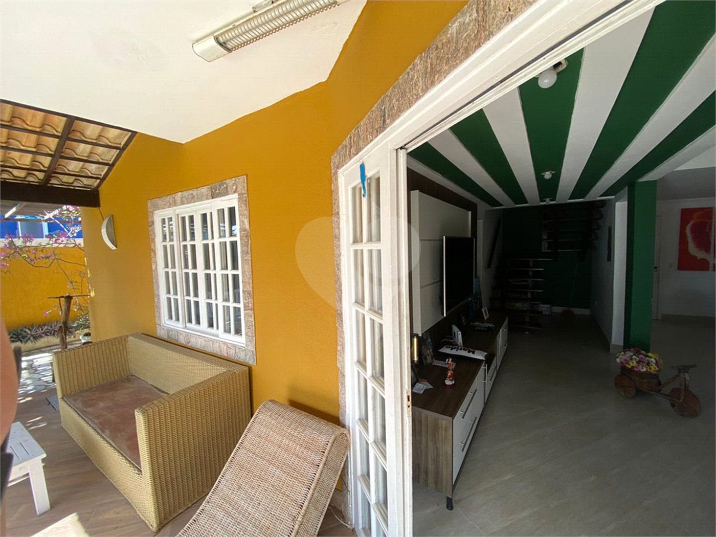 Casa em condomínio à venda com 5 quartos, sendo 4 suítes, em Praia Rasa, Armação dos Búzios, RJ