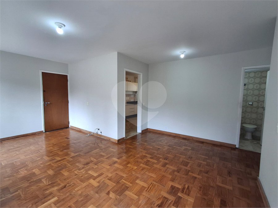 Apartamento à venda ou para alugar com 2 quartos, sendo 1 suíte,  em Indianópolis, São Paulo, SP