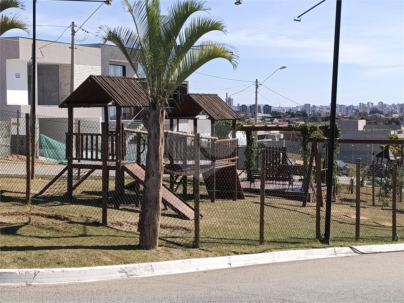 Terreno à venda no condomínio Bougainville, Sorocaba - SP