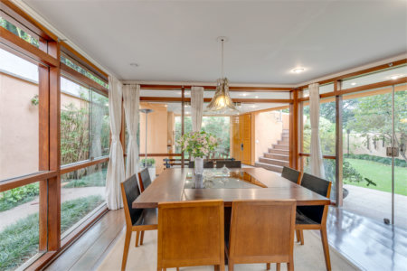 Casa à venda com 5 quartos, sendo 4 suítes, em Alto da Boa Vista, São Paulo, SP