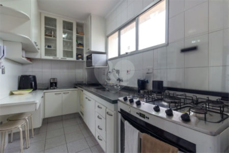 Cobertura à venda com 3 quartos, sendo 1 suíte,  em Pinheiros, São Paulo, SP