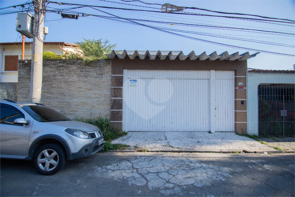 Sobrado à venda com 4 quartos, sendo 1 suíte, em Brooklin, São Paulo, SP