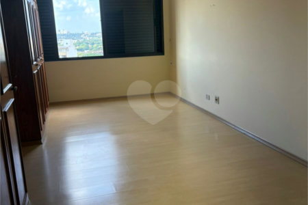 Apartamento à venda com 3 quartos, sendo 1 suíte,  no Centro, Sorocaba, SP