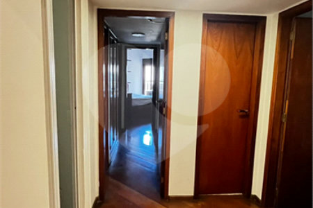 Apartamento à venda com 4 quartos, sendo 1 suíte, em Moema, São Paulo, SP
