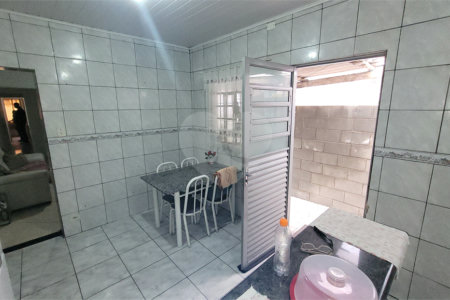 Casa à venda com 4 quartos, sendo 1 suíte, em Jardim Japão, São Paulo, SP
