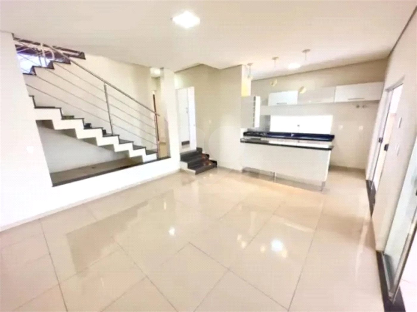 Condomínio à venda com 4 quartos, sendo 2 suítes, em Jardim Imperial, Cuiabá, MT