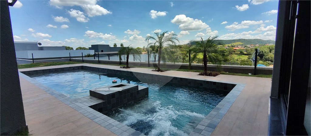 Casa à venda com 4 suítes no condomínio Campos de Santo Antonio II, Itu - SP