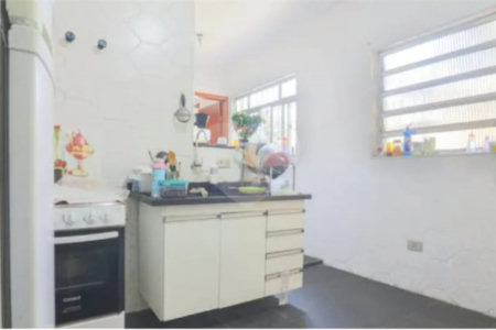 Sobrado à venda com 3 quartos, sendo 1 suíte, em Bosque da Saúde, São Paulo, SP