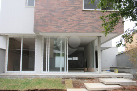 Casa à venda com 3 suítes no condomínio Gaia, São Paulo - SP