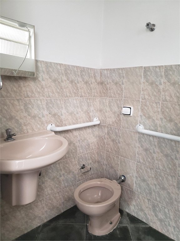 Casa à venda com 4 quartos, sendo 1 suíte,  em Vila Oliveira, Mogi das Cruzes, SP