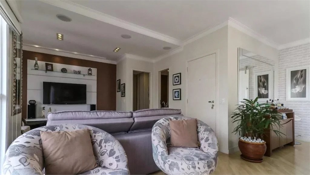 Apartamento à venda com 3 suítes em Vila Ipojuca, São Paulo, SP