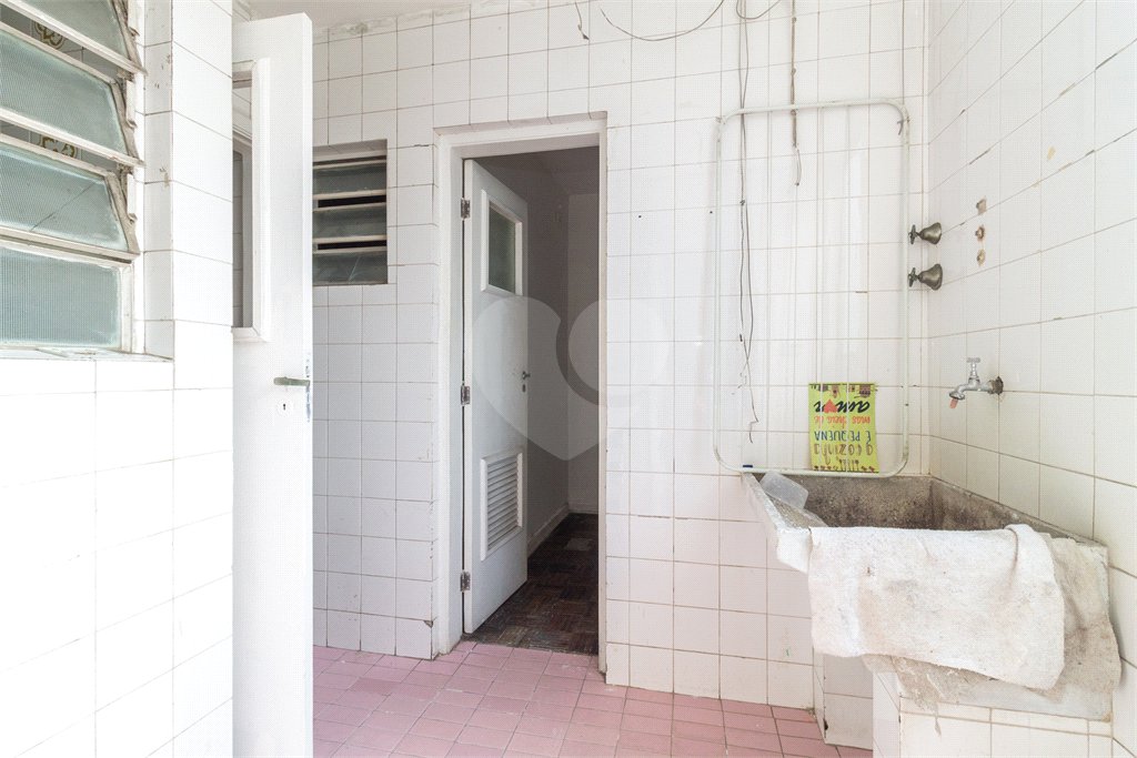 Apartamento à venda com 3 quartos, sendo 1 suíte, em Jardim América, São Paulo, SP