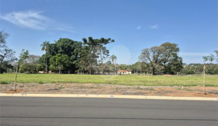 Terreno à venda no condomínio Jardim Larine, São Carlos - SP