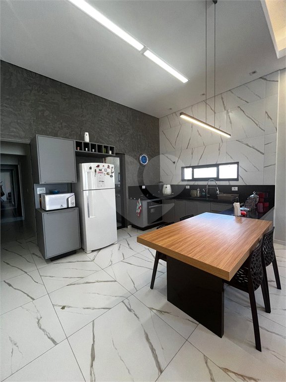 Casa Térrea à venda com 3 suítes em Jardim dos Pinheiros, Atibaia, SP