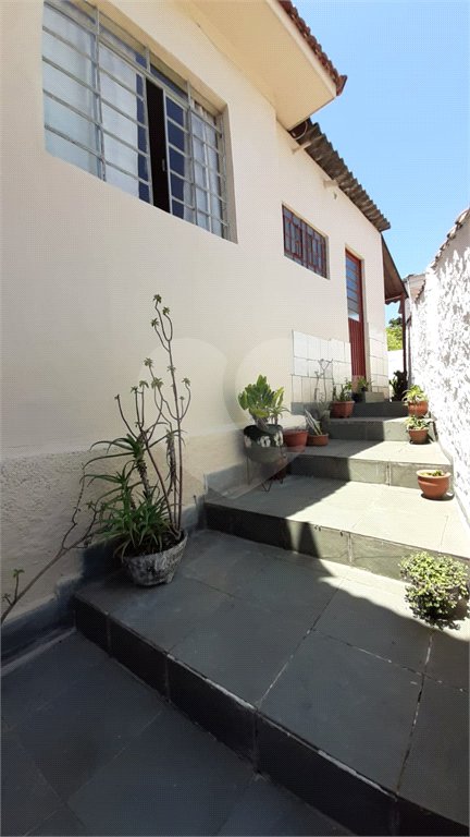 Sobrado à venda com 2 quartos em Horto, São Paulo, SP