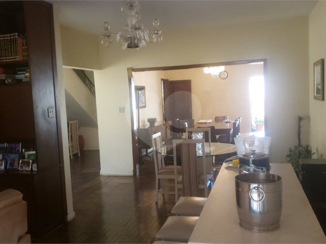 Sobrado à venda com 3 quartos em Santana, São Paulo, SP