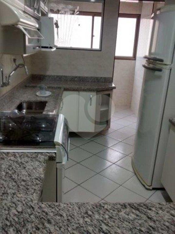 Apartamento à venda com 2 quartos, sendo 1 suíte, em Vila Tupi, Praia Grande, SP