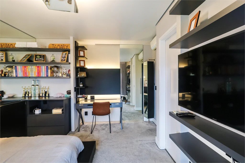 Apartamento à venda com 3 suítes em Cidade Monções, São Paulo, SP
