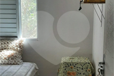 Casa à venda com 2 quartos no condomínio Res Santorini, Cotia - SP
