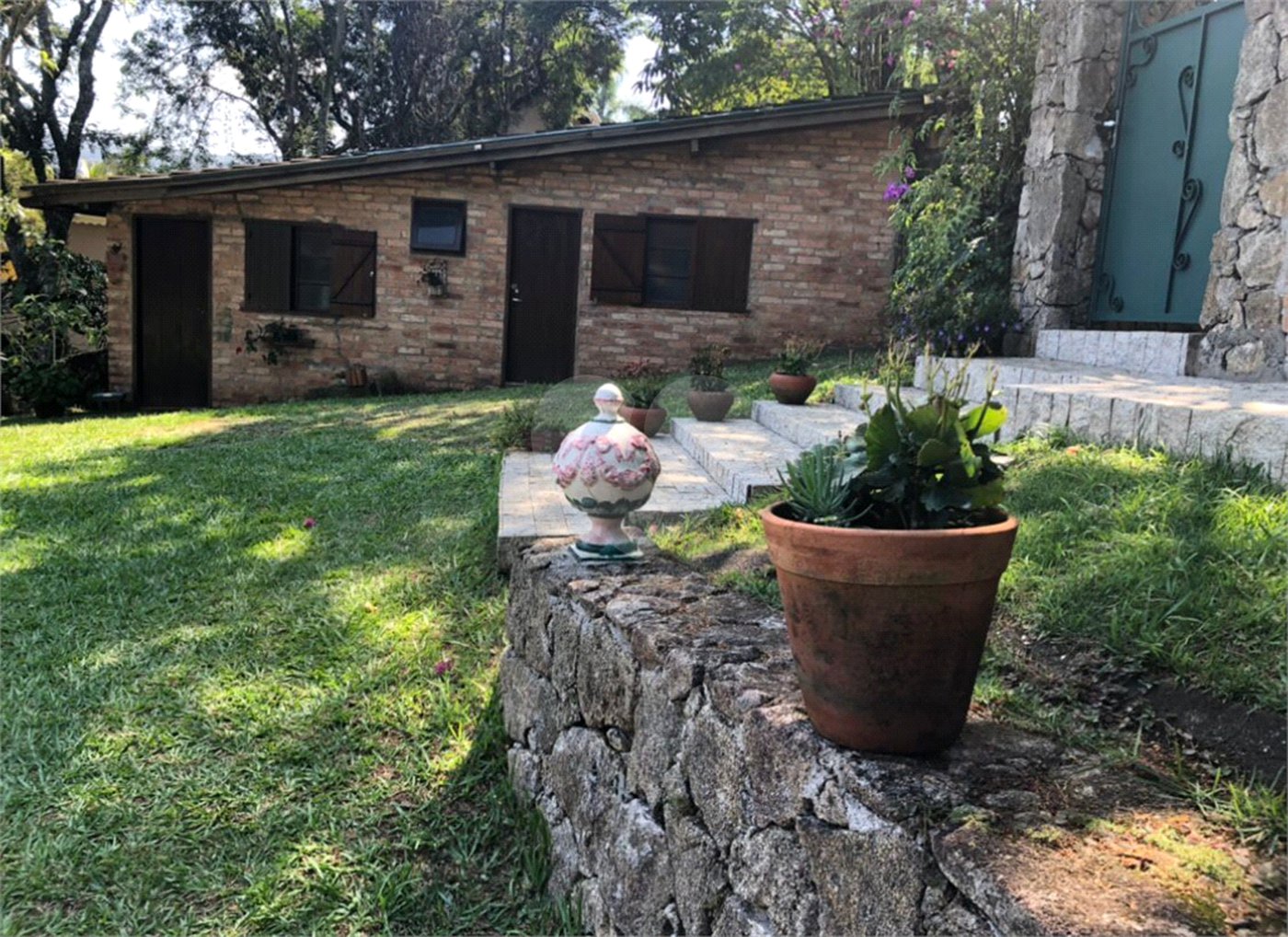 Casa à venda com 4 suítes no condomínio Gleba II, Mairiporã - SP