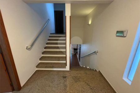 Casa à venda com 3 quartos, sendo 1 suíte,  em Vila Suissa, Mogi das Cruzes, SP