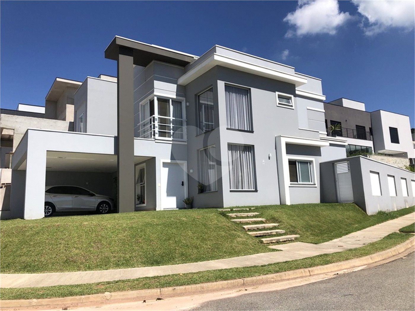Sobrado à venda com 3 suítes em Villaggio San Marco, Jundiaí, SP