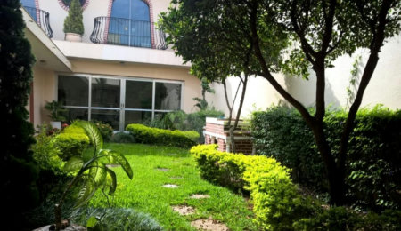 Sobrado à venda com 4 quartos, sendo 2 suítes, em Saúde, São Paulo, SP