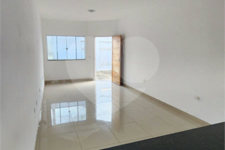 Casa à venda com 2 quartos, sendo 1 suíte, em Residencial Vila Martins, Salto, SP