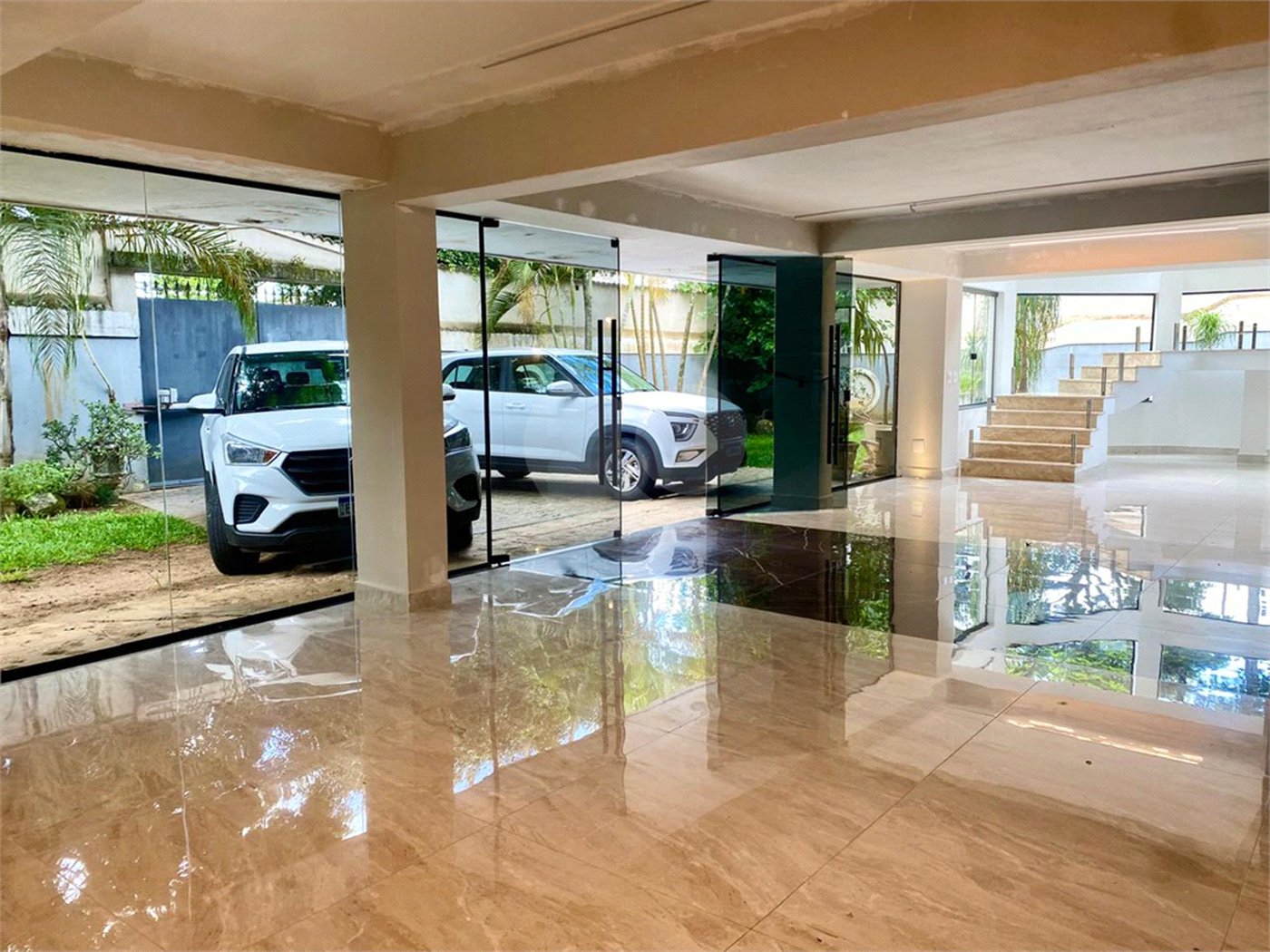 Casa para alugar com 5 quartos, sendo 3 suítes,  em Samambaia Parque Residencial, Atibaia, SP