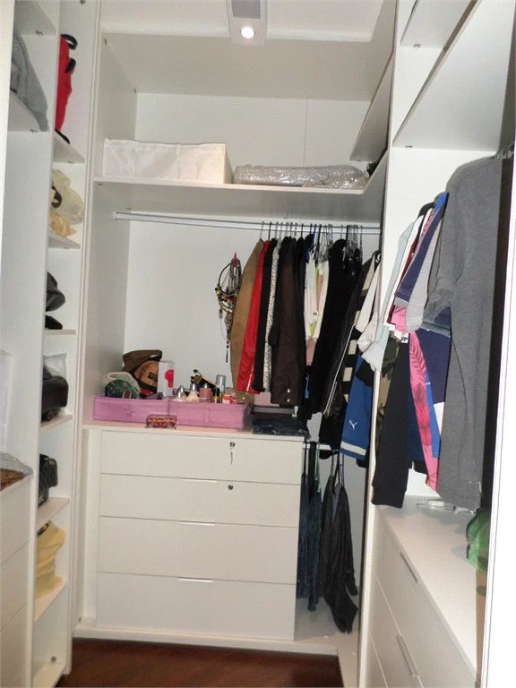 Apartamento à venda com 4 quartos, sendo 2 suítes, em Jardim Londrina, São Paulo, SP