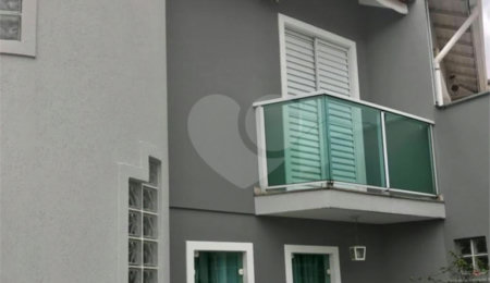 Sobrado à venda com 3 quartos, sendo 1 suíte,  em Tremembé, São Paulo, SP