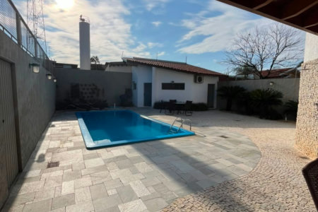 Casa à venda com 3 quartos, sendo 1 suíte,  em Santos Dumont, Três Lagoas, MS