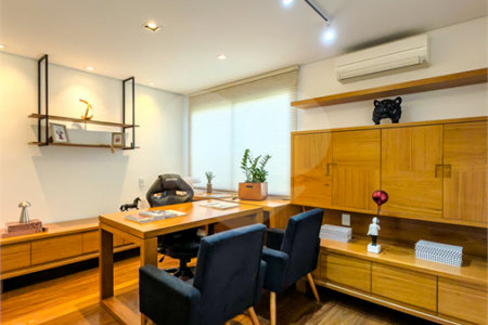 Casa à venda com 4 suítes no condomínio Villa Borghese, Indaiatuba - SP