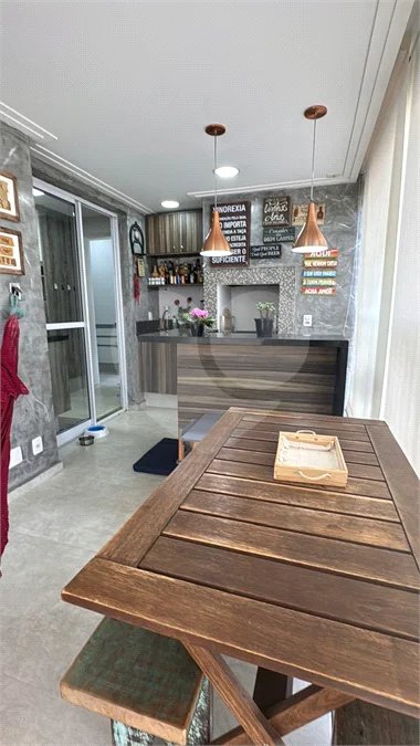 92 m², 3 dormitórios, varanda gourmet, 2 vagas e lazer completo