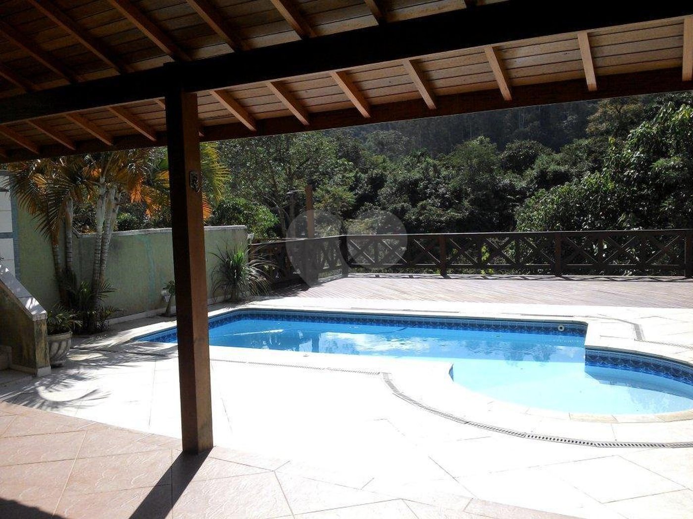 Casa à venda com 4 quartos, sendo 2 suítes,  em Horto, São Paulo, SP