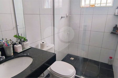 Sobrado à venda com 3 quartos, sendo 1 suíte, em Vila Butantã, São Paulo, SP