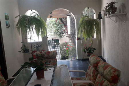 Casa à venda com 3 quartos, sendo 2 suítes,  em Jardim Leonor, São Paulo, SP