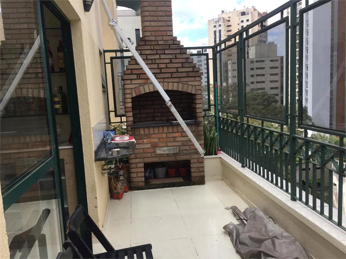 Apartamento à venda com 3 suítes em Vila Suzana, São Paulo, SP