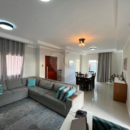 Casa à venda com 3 quartos, sendo 1 suíte, no condomínio Villa Suiça, Sorocaba - SP