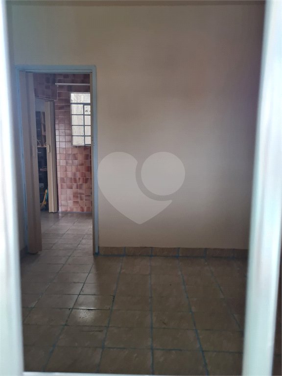 Casa à venda com 6 quartos em Vila dos Remédios, São Paulo, SP