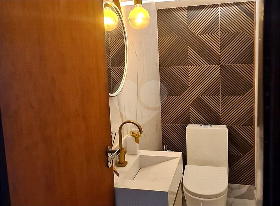 Casa à venda com 2 quartos no condomínio Karolyne, Votorantim - SP