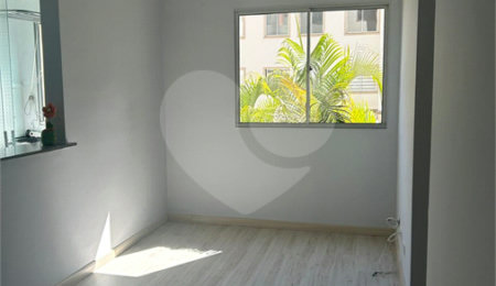 Apartamento à venda ou para alugar com 3 quartos, sendo 1 suíte,  em Vila Mogilar, Mogi das Cruzes, SP