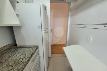 Apartamento para alugar com 2 quartos em Vila Anastácio, São Paulo, SP