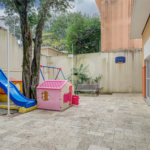 Casa à venda com 3 quartos, sendo 1 suíte, no condomínio Magnólia Gardens, São Paulo - SP