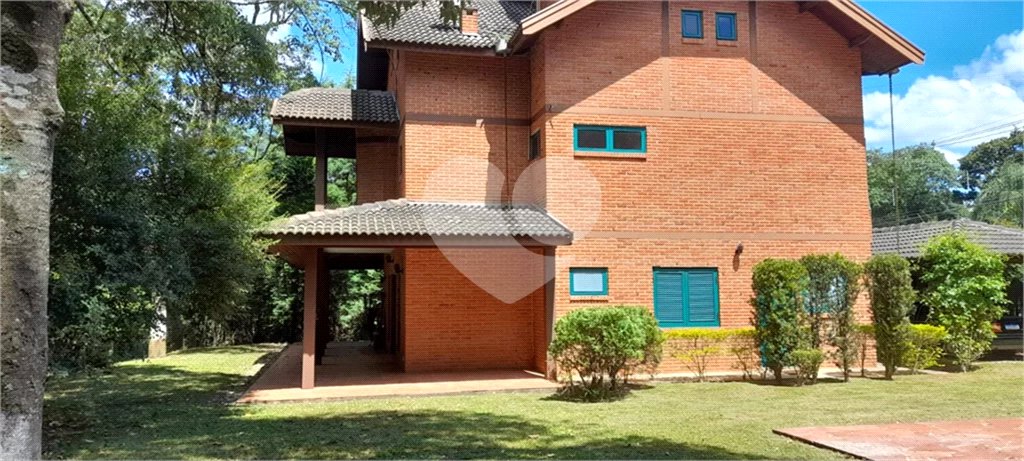 Casa à venda com 3 suítes no condomínio Sausalito, Mairiporã - SP