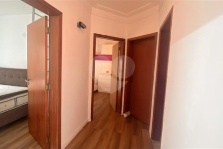 Sobrado à venda com 3 quartos, sendo 1 suíte, em Cidade Parquelandia, Mogi das Cruzes, SP