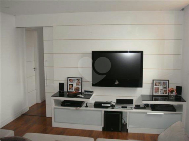 Apartamento à venda com 3 quartos, sendo 1 suíte,  em Vila Carrão, São Paulo, SP
