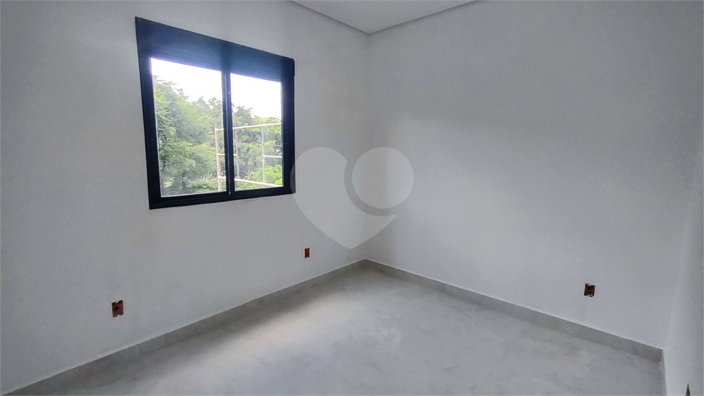 Sobrado à venda com 3 quartos, sendo 1 suíte, em Vila Granada, São Paulo, SP