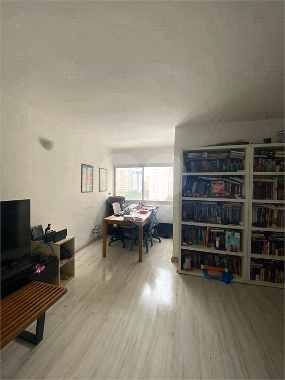 Apartamento à venda com 2 quartos, sendo 1 suíte,  em Indianópolis, São Paulo, SP